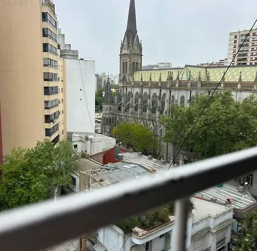 Ambiente Centrico Al Frente